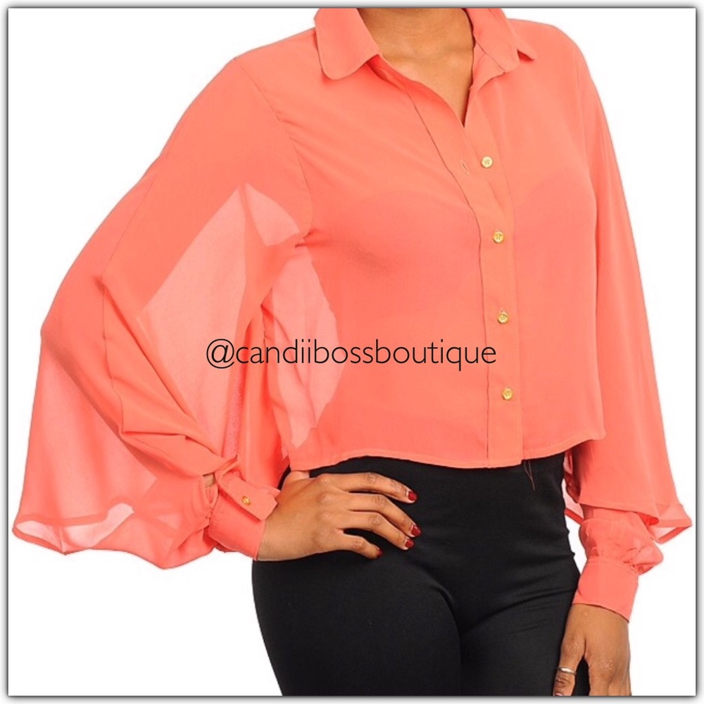 ⭐️New!⭐️ Coral Renaissance Style Top, S-M-L